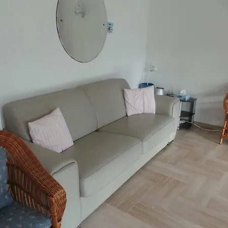 Апартаменты 68sqm 1 Bdr Flat Town Centre And Beaches *