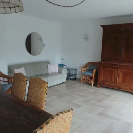 68sqm 1 Bdr Flat Town Centre And Beaches Антиб